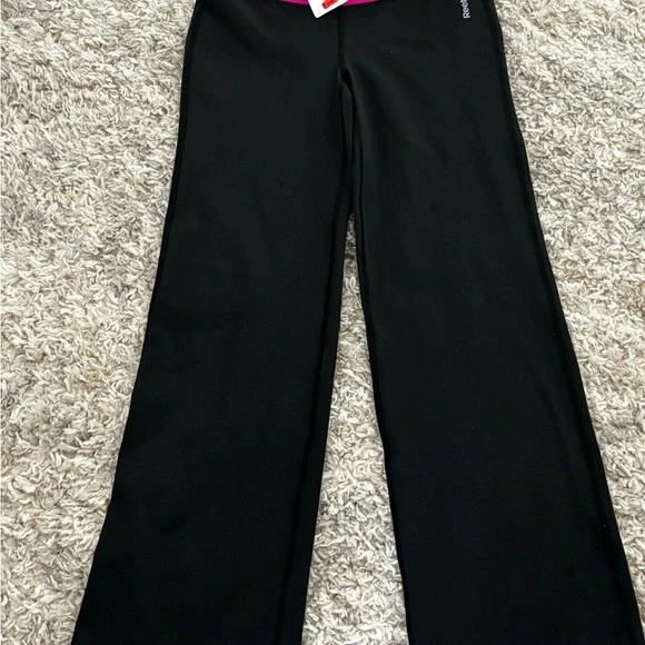 New Reebok Black Flare Pants Women’s Small Leggings - Picture 6 of 9